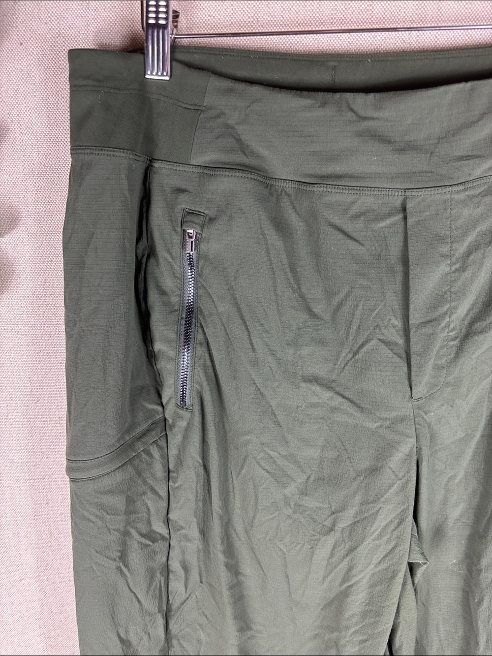 Athleta > Olive Green Active Zip-Pocket Ankle Pants 12 - Picture 3 of 8